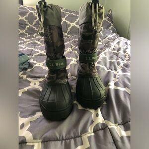 Kids size 13 boots